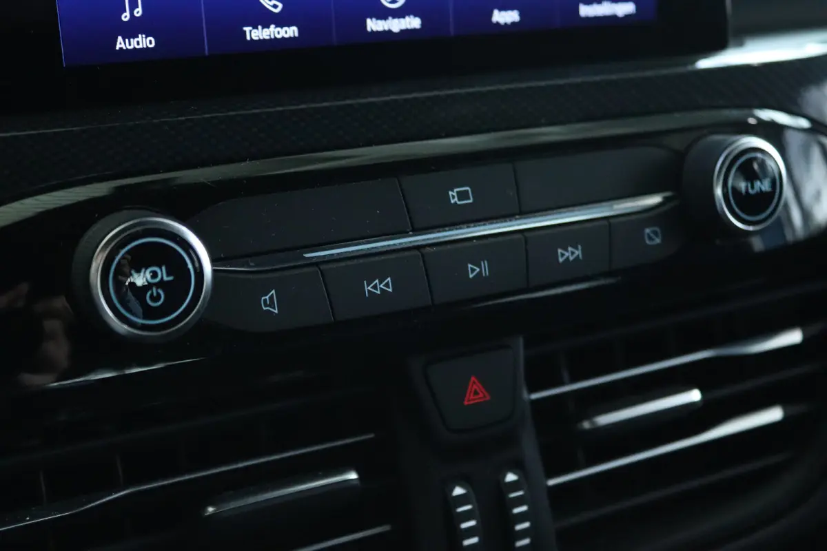 2.5 PHEV ST-Line | Achterbank verwarmd | Apple Carplay/Android Auto|telefoonintegratie premium | Cruise control adaptief met Stop&Go en stuurhulp