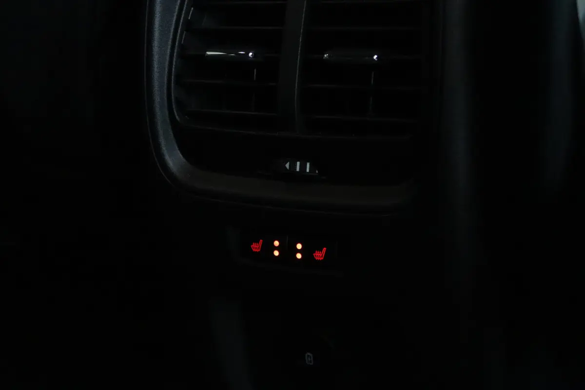 2.5 PHEV ST-Line | Achterbank verwarmd | Apple Carplay/Android Auto|telefoonintegratie premium | Cruise control adaptief met Stop&Go en stuurhulp
