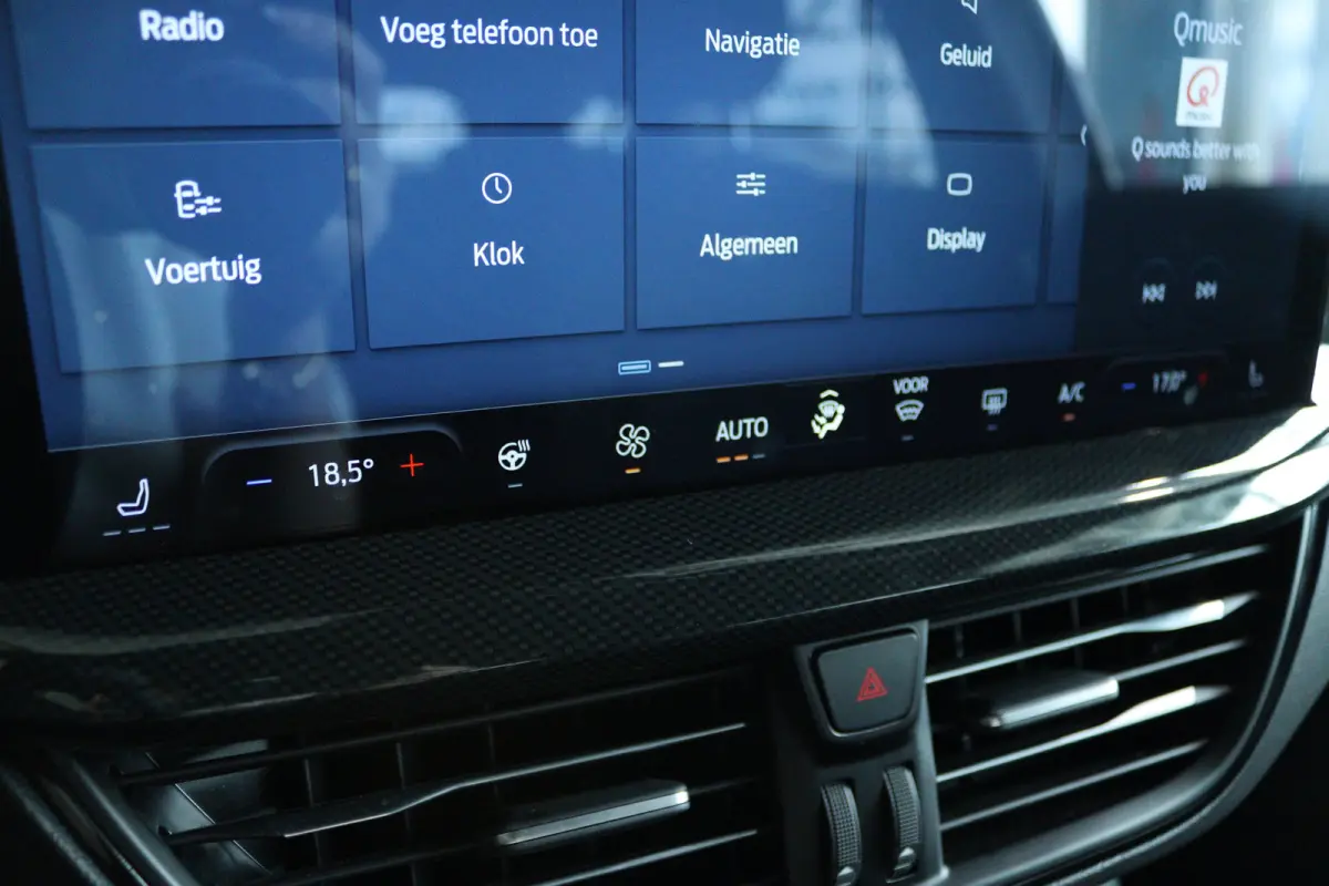 1.0 EcoBoost Hybrid ST Line | Cruise Control | Stoel+Stuurverwarming | Carplay | Navi | LED | Climate