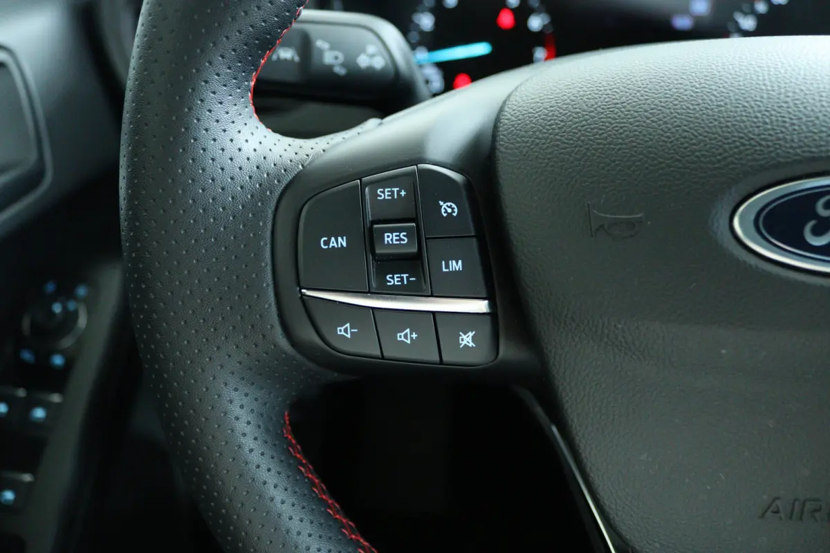 1.0 EcoBoost Hybrid ST Line | Cruise Control | Stoel+Stuurverwarming | Carplay | Navi | LED | Climate