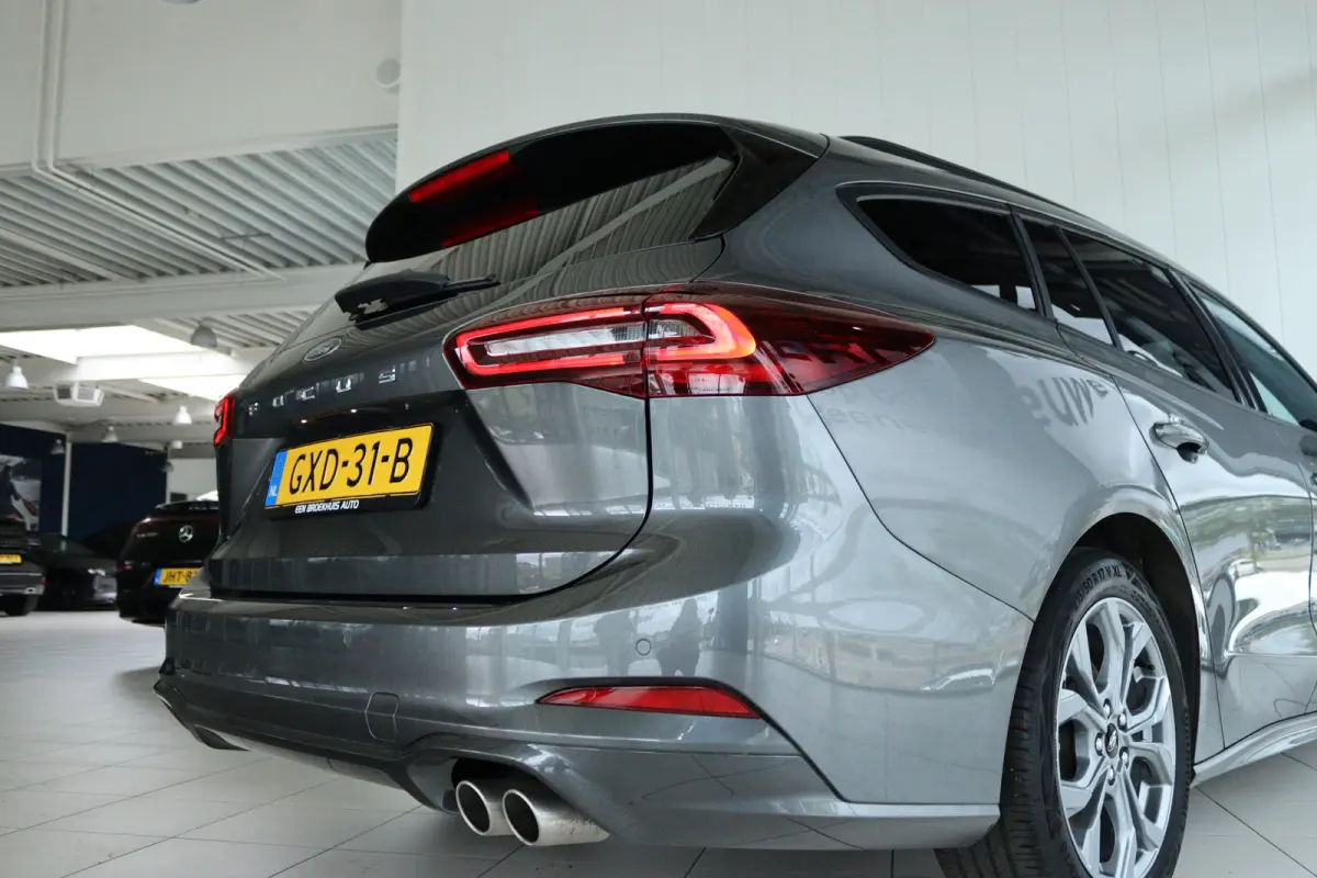 1.0 EcoBoost Hybrid ST Line | Cruise Control | Stoel+Stuurverwarming | Carplay | Navi | LED | Climate