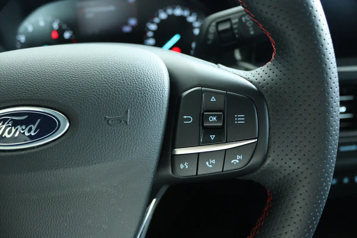 1.0 EcoBoost Hybrid ST Line | Cruise Control | Stoel+Stuurverwarming | Carplay | Navi | LED | Climate
