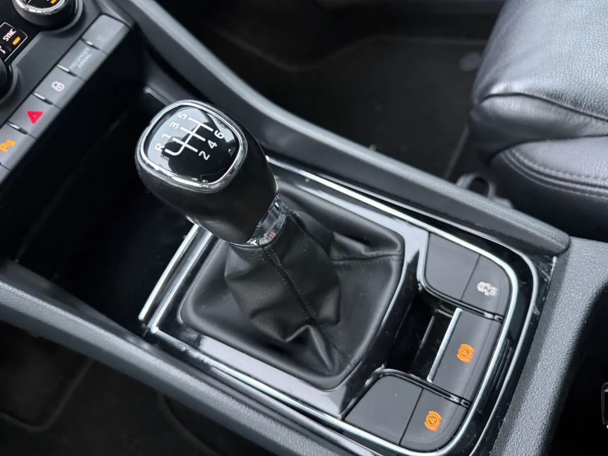 1.5 TSi ACT 150pk Comfort+ 5p., Leer | Trekhaak | Camera | Navi & Carplay | Digi dashboard