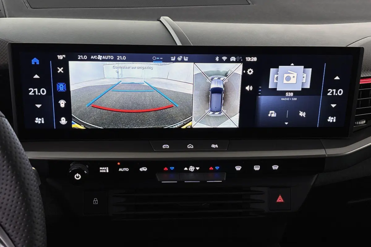 Business Edition 73 kWh / Panoramadak / Warmtepomp / Leder