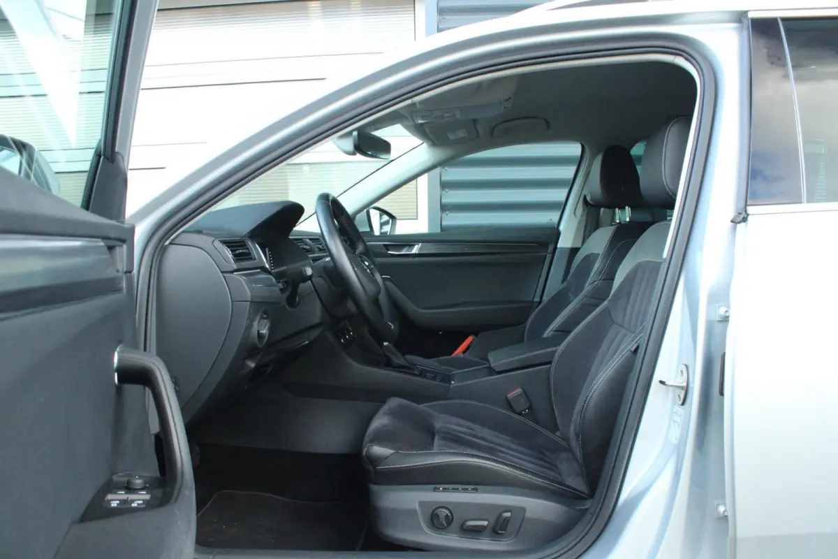 1.4 TSI 218pk DSG iV Business Edition Plus | SoH 95% | Trekhaak | Elektrische Stoelen | Camera | Stoelverwarming | Cruise Control | Navigatie