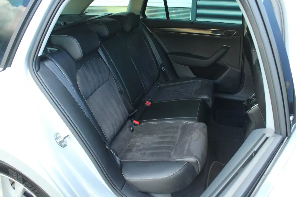 1.4 TSI 218pk DSG iV Business Edition Plus | SoH 95% | Trekhaak | Elektrische Stoelen | Camera | Stoelverwarming | Cruise Control | Navigatie