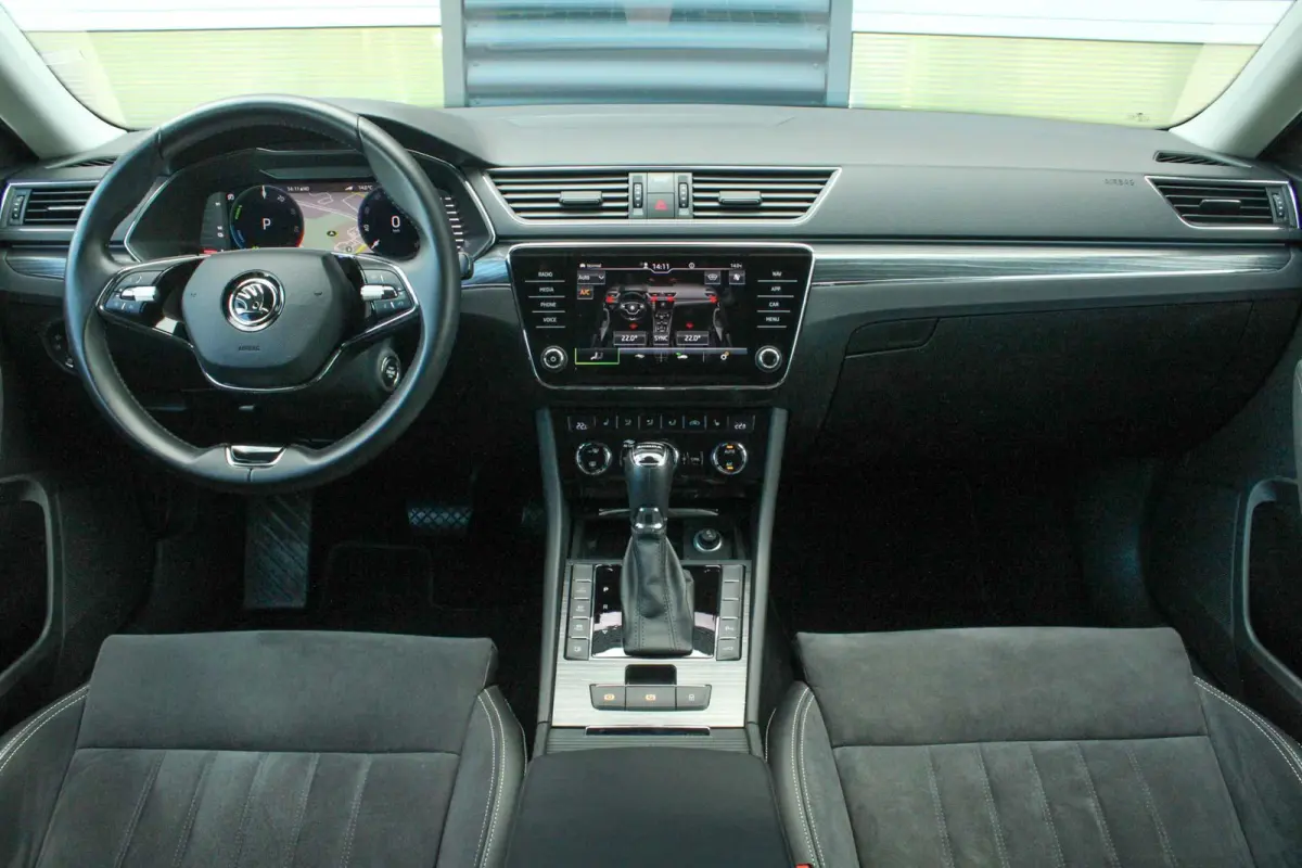 1.4 TSI 218pk DSG iV Business Edition Plus | SoH 95% | Trekhaak | Elektrische Stoelen | Camera | Stoelverwarming | Cruise Control | Navigatie
