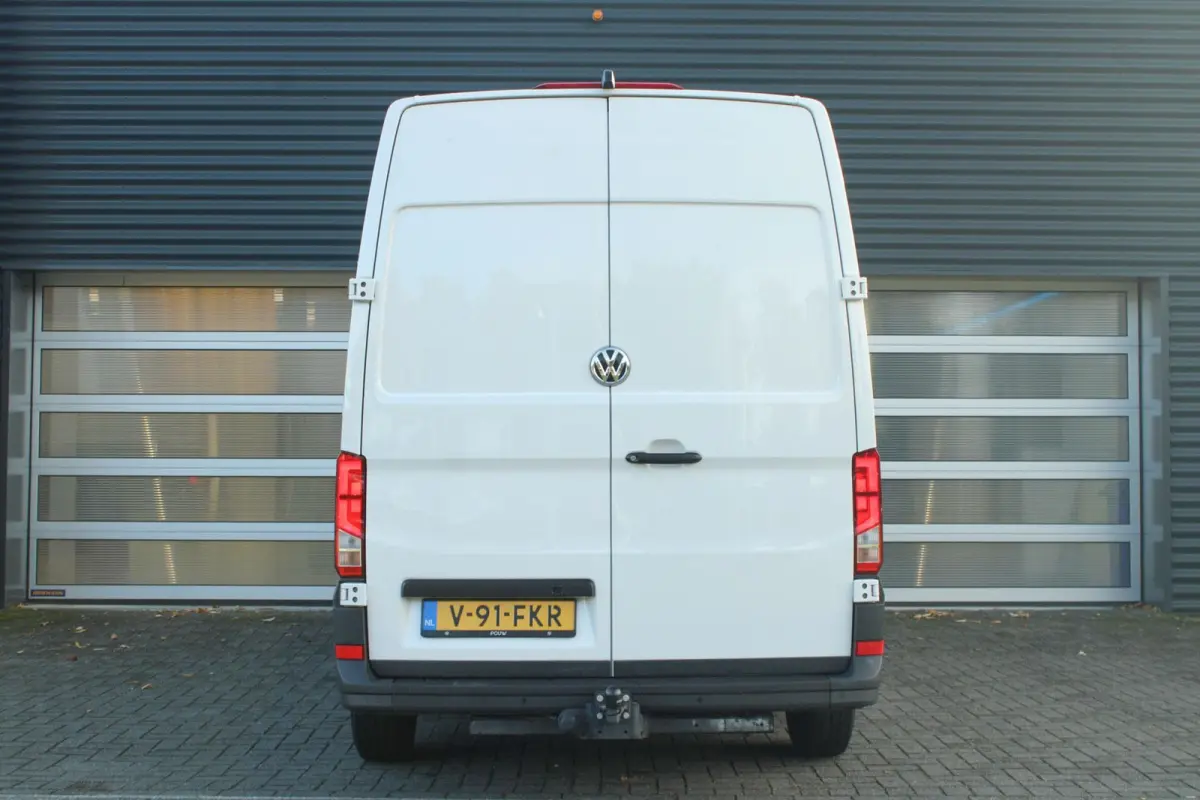 35 2.0 TDI 140pk AUT L3H3 Comfortline | Trekhaak | Achteruitrijcamera | Navigatie | Verwarmbare Voorruit | Cruise Control