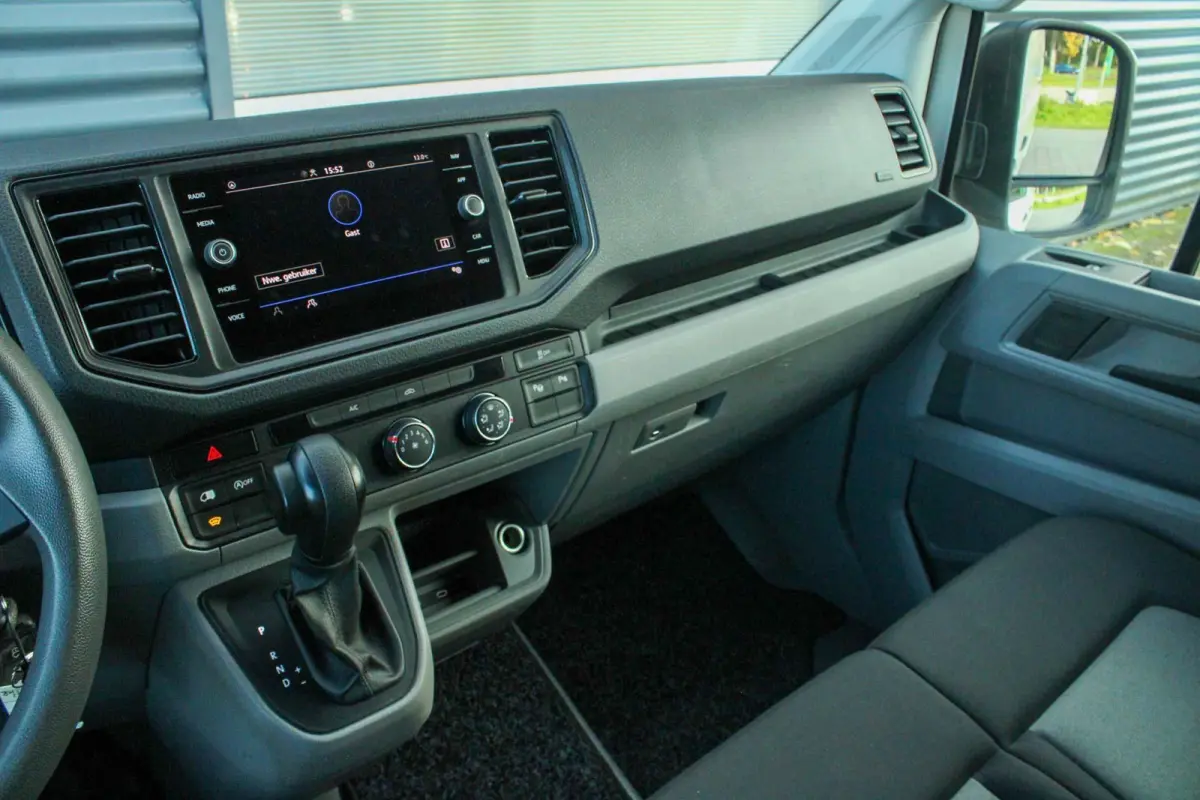 35 2.0 TDI 140pk AUT L3H3 Comfortline | Trekhaak | Achteruitrijcamera | Navigatie | Verwarmbare Voorruit | Cruise Control