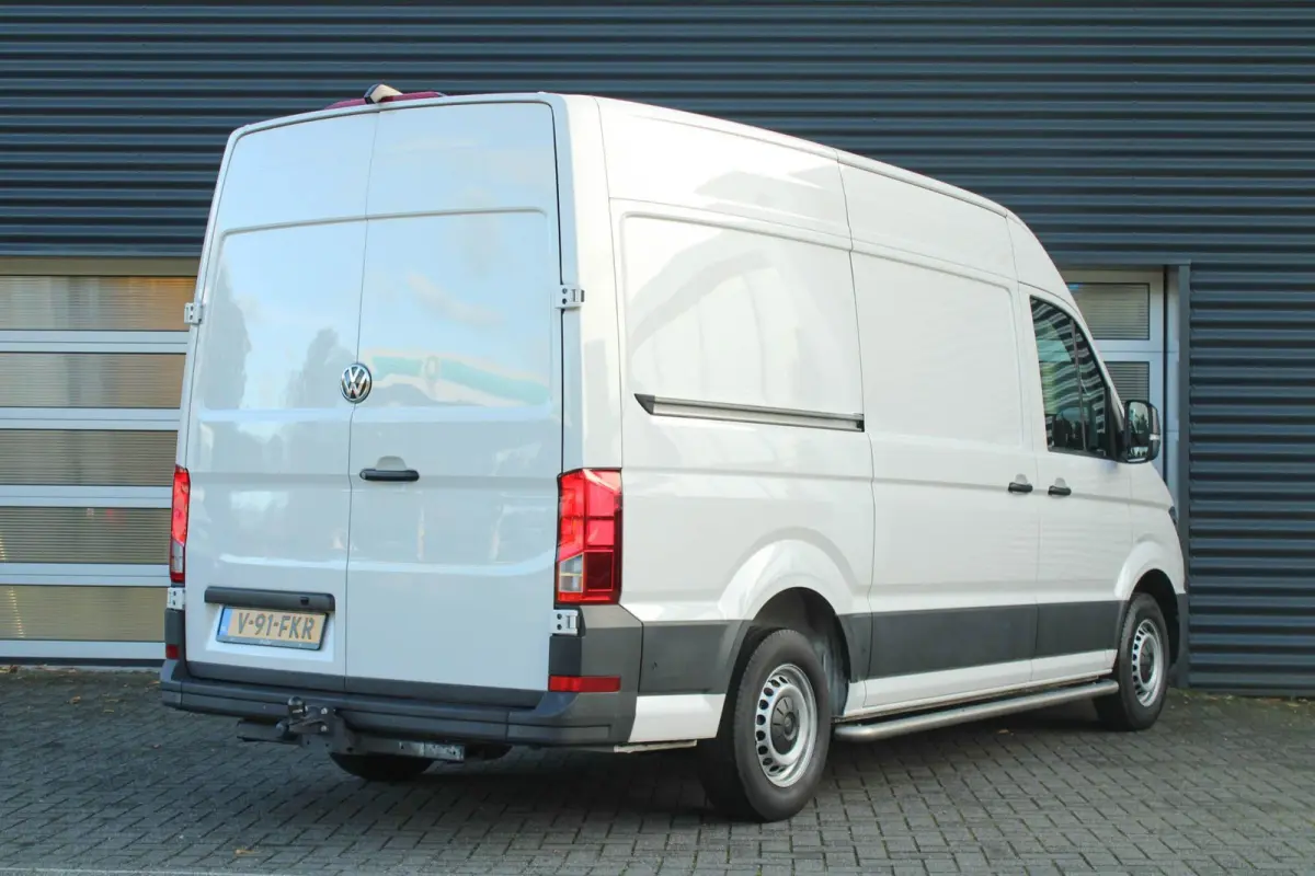 35 2.0 TDI 140pk AUT L3H3 Comfortline | Trekhaak | Achteruitrijcamera | Navigatie | Verwarmbare Voorruit | Cruise Control