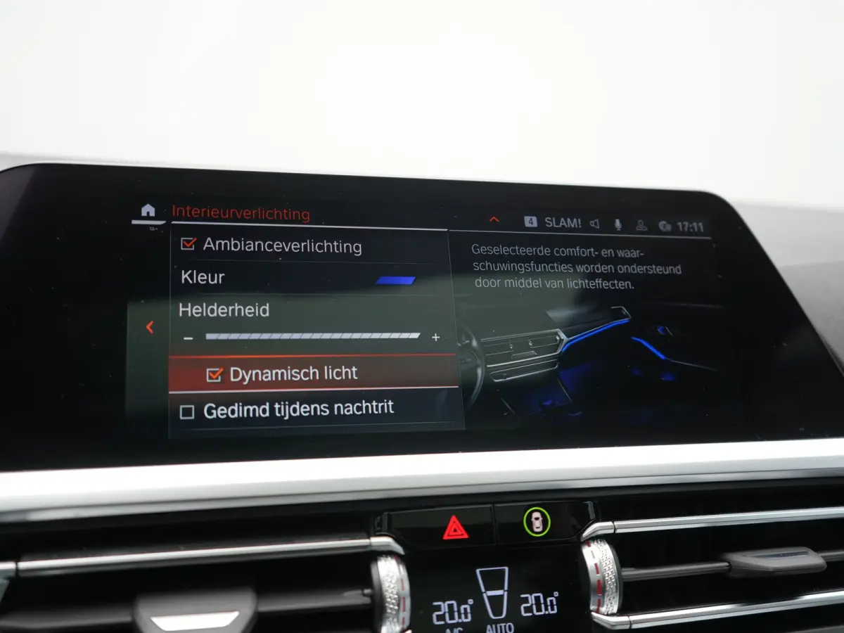 320i M Sport Perfomance Parts 184pk | Panodak | Adaptive Cruise | Laser LED | Sportuitlaat Kleppen Besturing | Lederen Sportstoelen Verwarmd | Sfeerverlichting | Apple Carplay | 20"L.M | Nav