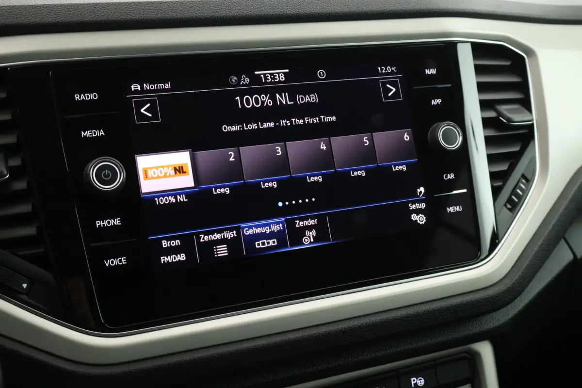 1.5 TSI 150pk DSG R-Line Trekhaak LED Beats Virtual cockpit Camera Adaptive cruise
