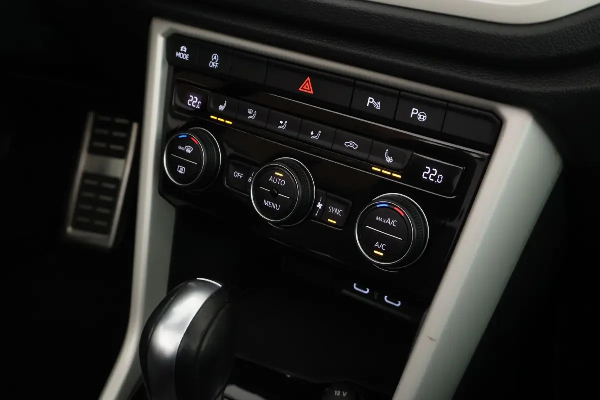1.5 TSI 150pk DSG R-Line Trekhaak LED Beats Virtual cockpit Camera Adaptive cruise