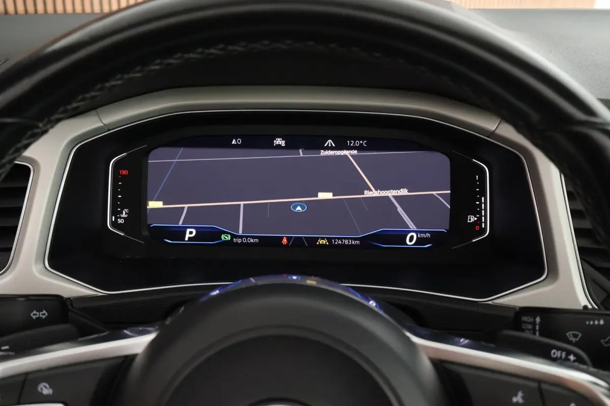 1.5 TSI 150pk DSG R-Line Trekhaak LED Beats Virtual cockpit Camera Adaptive cruise