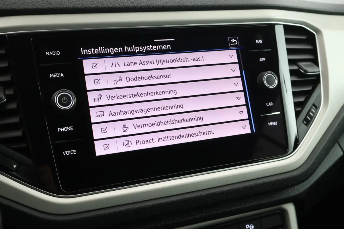 1.5 TSI 150pk DSG R-Line Trekhaak LED Beats Virtual cockpit Camera Adaptive cruise