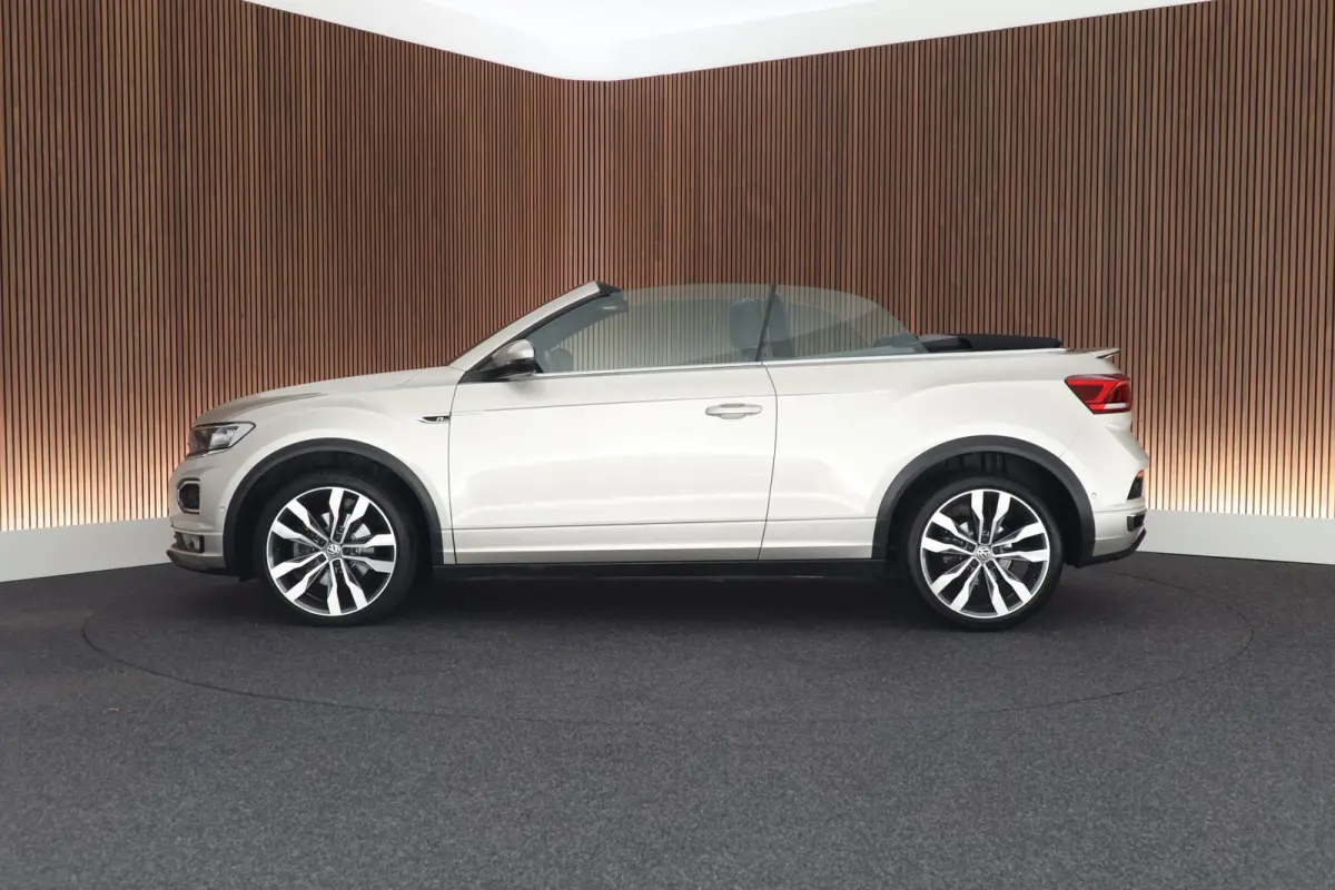 1.5 TSI 150pk DSG R-Line Trekhaak LED Beats Virtual cockpit Camera Adaptive cruise