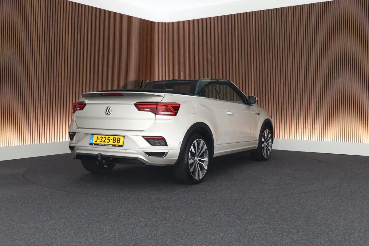 1.5 TSI 150pk DSG R-Line Trekhaak LED Beats Virtual cockpit Camera Adaptive cruise