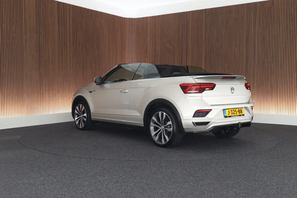 1.5 TSI 150pk DSG R-Line Trekhaak LED Beats Virtual cockpit Camera Adaptive cruise