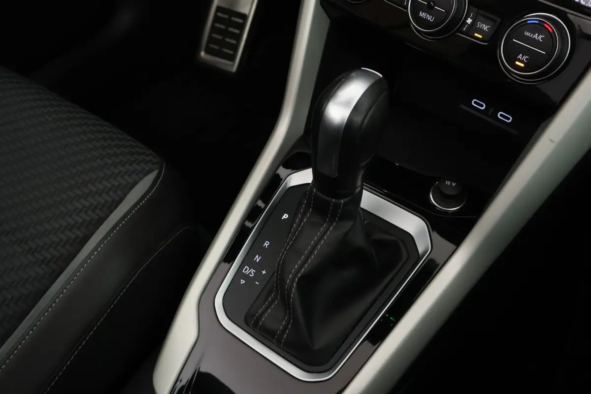 1.5 TSI 150pk DSG R-Line Trekhaak LED Beats Virtual cockpit Camera Adaptive cruise