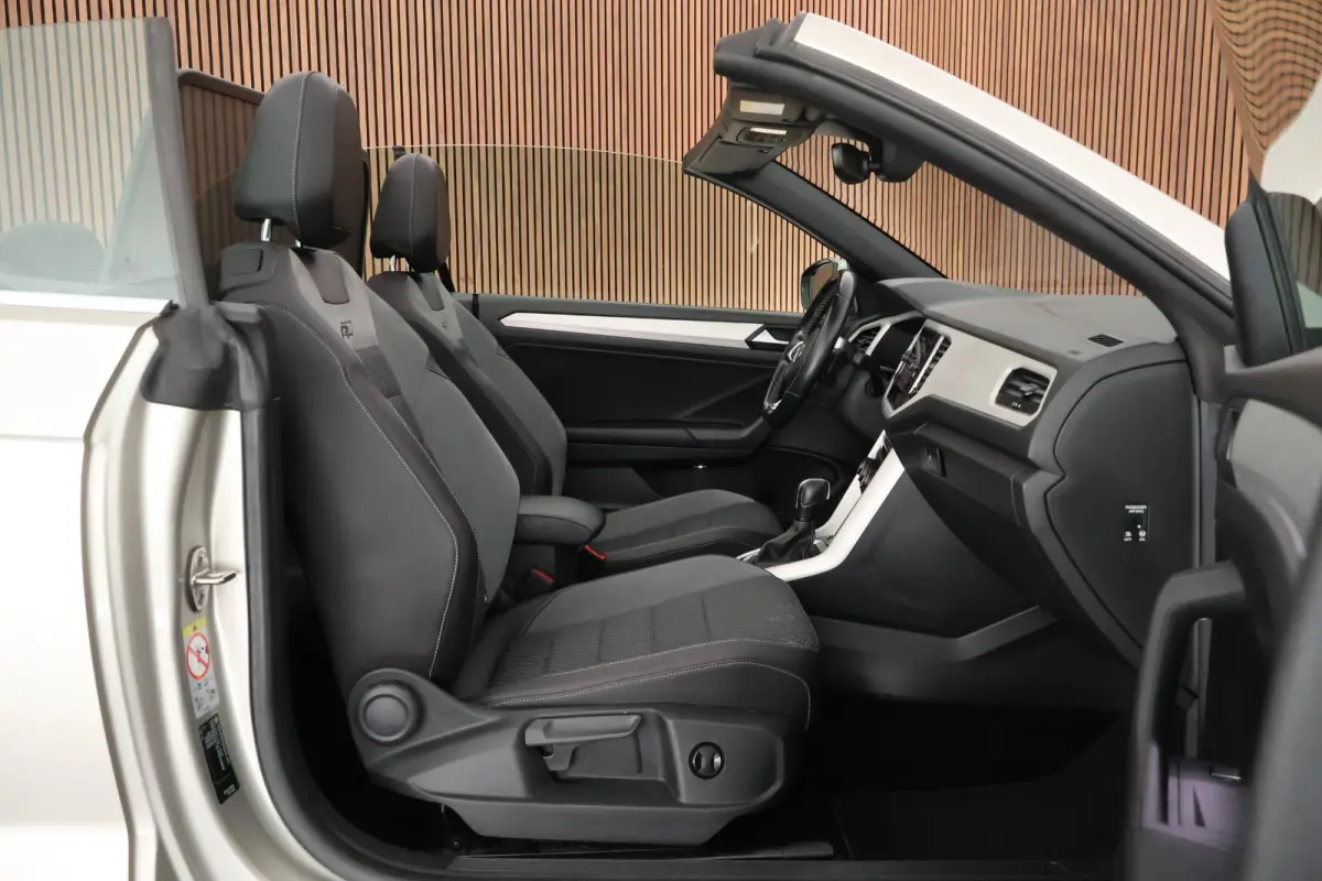 1.5 TSI 150pk DSG R-Line Trekhaak LED Beats Virtual cockpit Camera Adaptive cruise