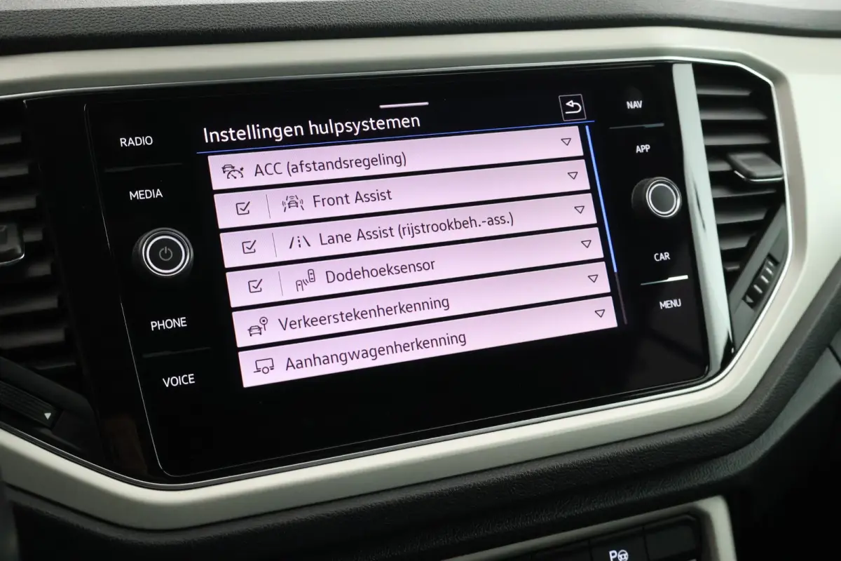 1.5 TSI 150pk DSG R-Line Trekhaak LED Beats Virtual cockpit Camera Adaptive cruise
