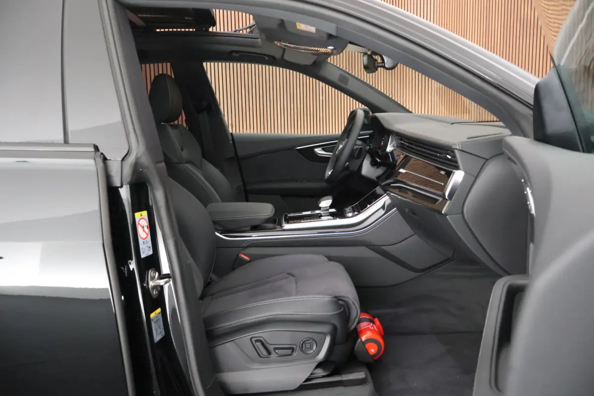 60 TFSI e 490pk quattro Pro Line S Competition Trekhaak 360Camera B&O HUD Memory Sluithulp Panoramadak Luchtvering Navigatie