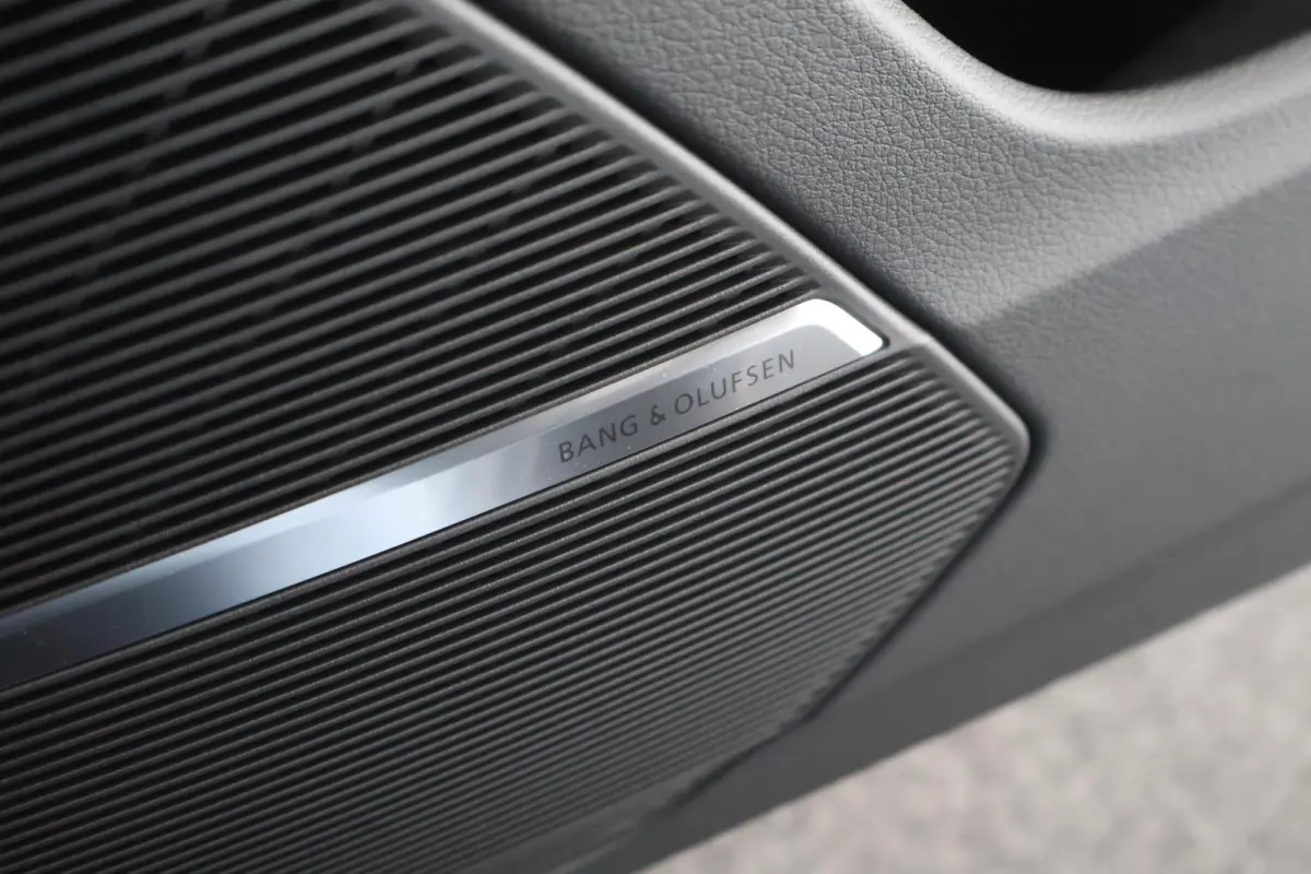 60 TFSI e 490pk quattro Pro Line S Competition Trekhaak 360Camera B&O HUD Memory Sluithulp Panoramadak Luchtvering Navigatie