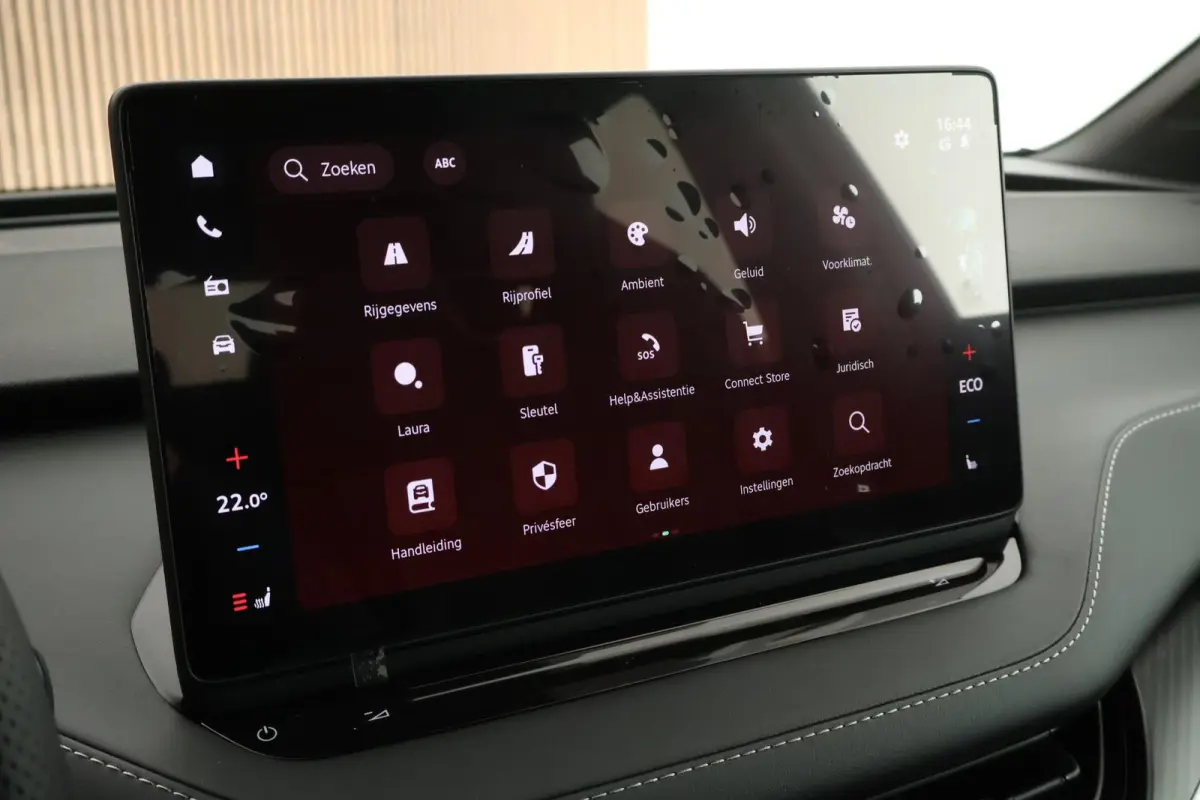 85 286pk Sportline Trekhaak Camera Warmtepomp Stoelverwarming Keyless Navigatie