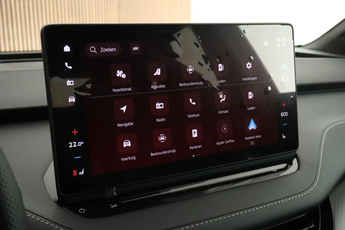 85 286pk Sportline Trekhaak Camera Warmtepomp Stoelverwarming Keyless Navigatie
