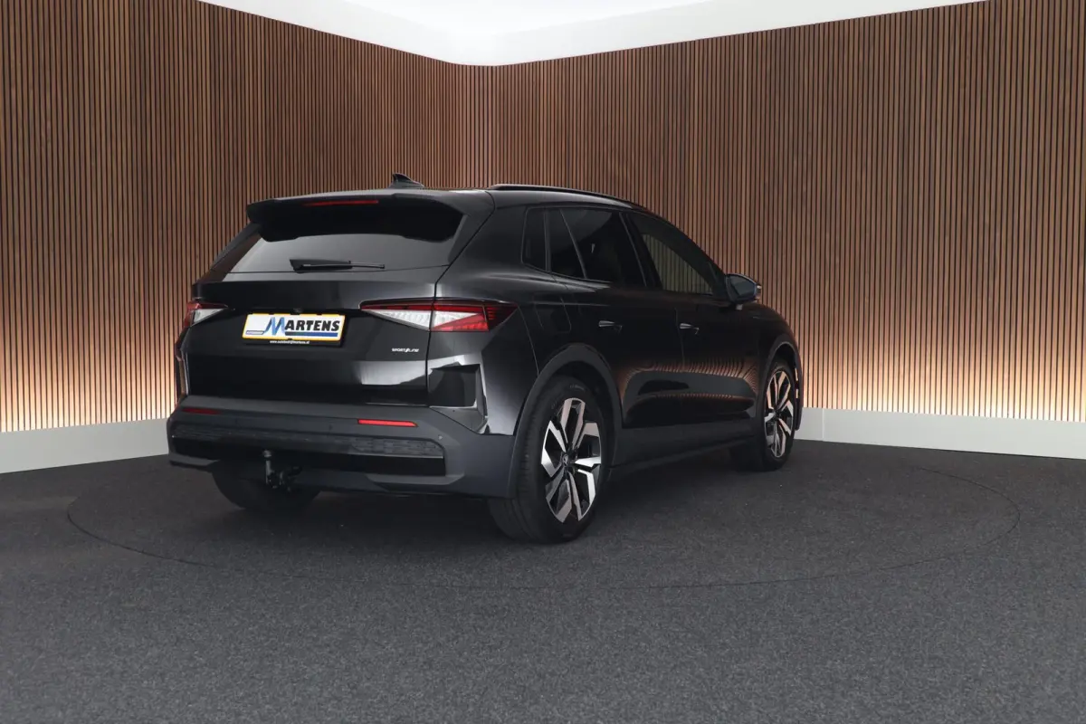85 286pk Sportline Trekhaak Camera Warmtepomp Stoelverwarming Keyless Navigatie