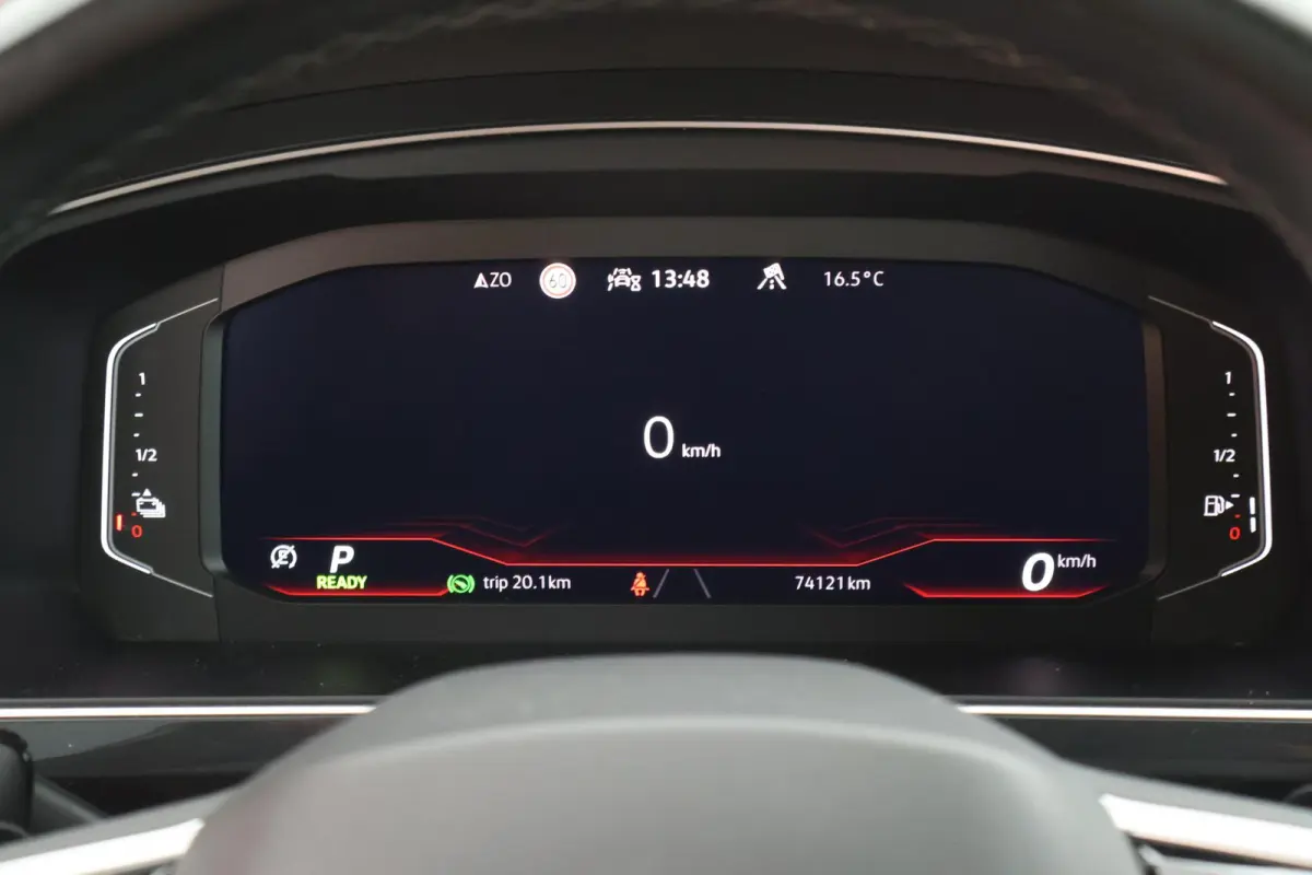 1.4 TSI 245pk eHybrid R-Line Business+ DCC Panoramadak Leder Memory 360camera Keyless Stoelverwarming Virtual Cockpit Navigatie