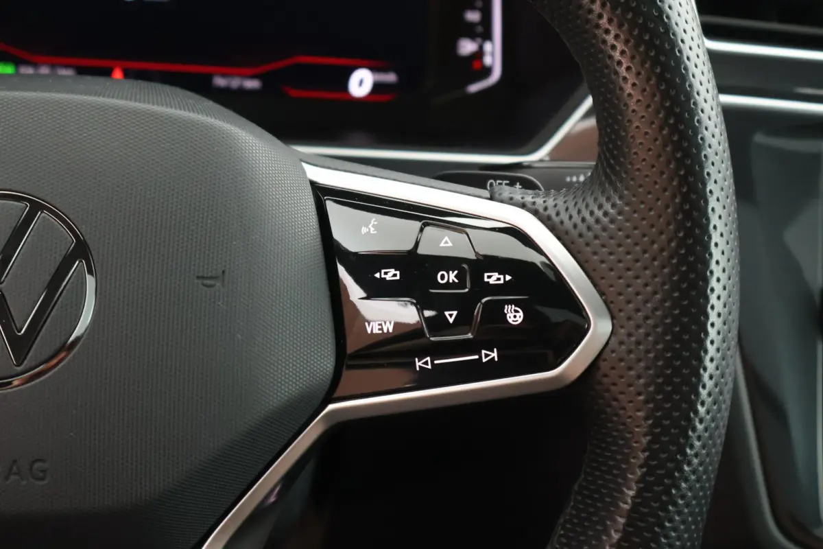 1.4 TSI 245pk eHybrid R-Line Business+ DCC Panoramadak Leder Memory 360camera Keyless Stoelverwarming Virtual Cockpit Navigatie