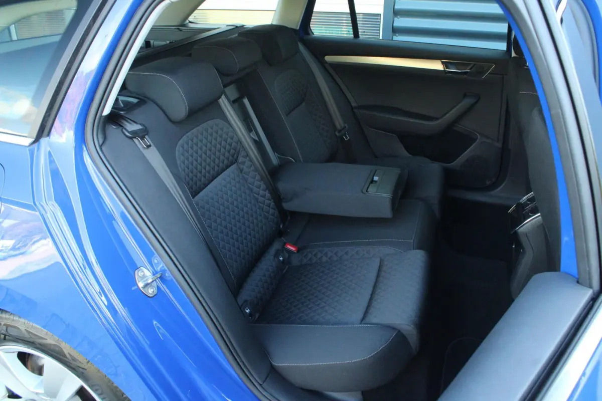 1.5 TSI 150pk DSG ACT Business Edition | Trekhaak Wegklapbaar | Parkeersensoren Achter | Navigatie | Apple CarPlay/ Android Auto | Cruise Control
