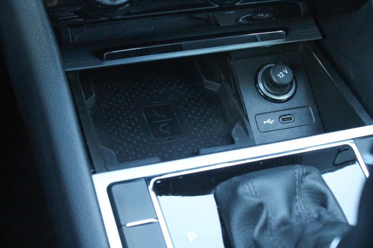 1.5 TSI 150pk DSG ACT Business Edition | Trekhaak Wegklapbaar | Parkeersensoren Achter | Navigatie | Apple CarPlay/ Android Auto | Cruise Control