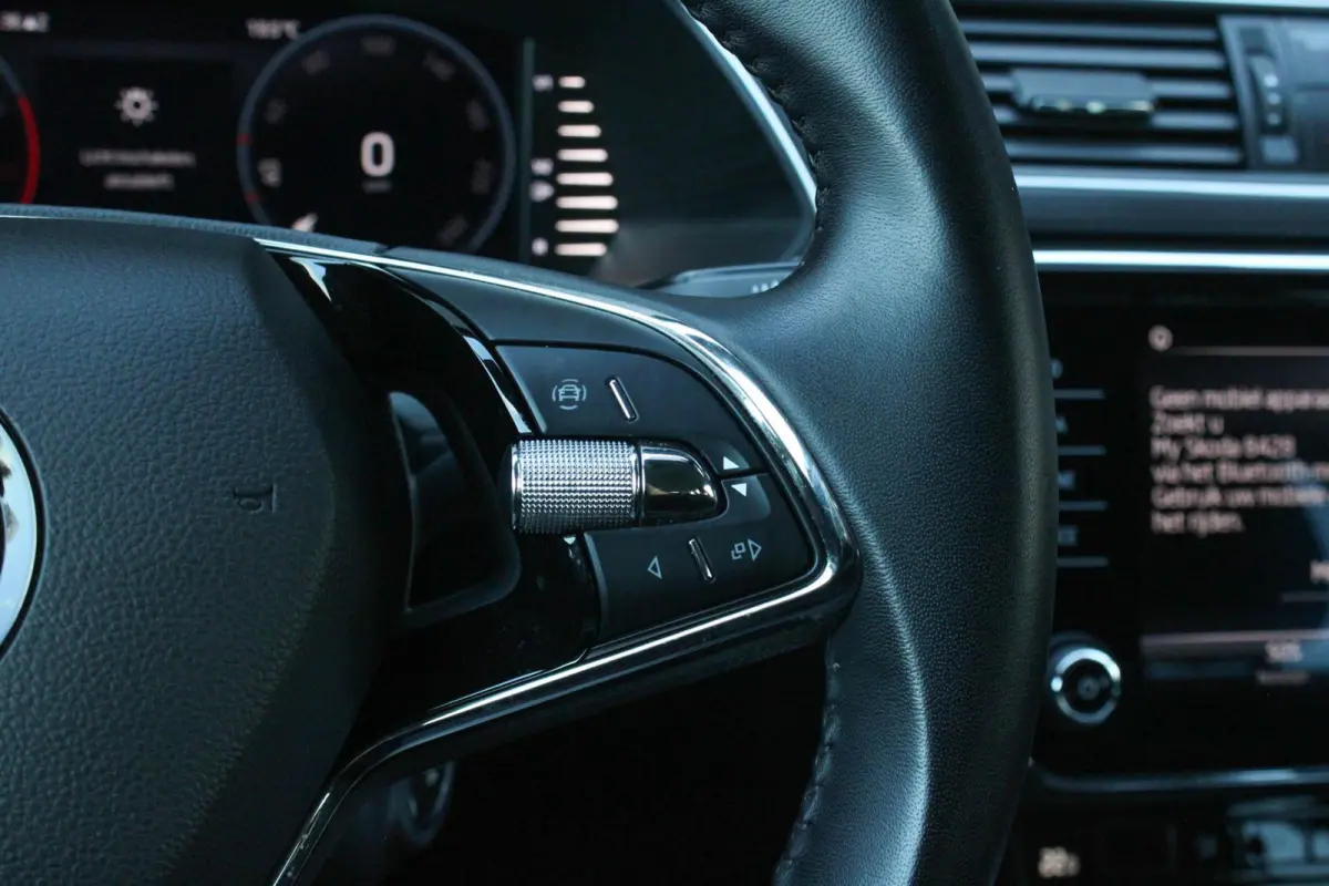 1.5 TSI 150pk DSG ACT Business Edition | Trekhaak Wegklapbaar | Parkeersensoren Achter | Navigatie | Apple CarPlay/ Android Auto | Cruise Control