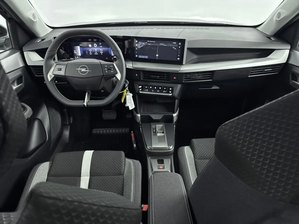 1.2 Turbo Hybrid GS Stoel/Stuur verwarming | Camera| AGR Stoel| LM Velgen| Apple Carplay/Android Auto