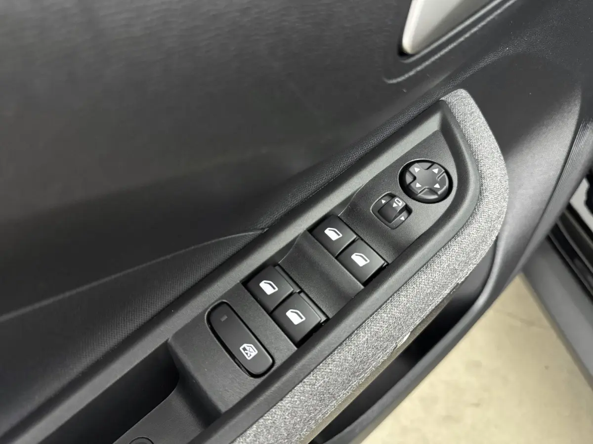 1.2 Turbo Hybrid GS Stoel/Stuur verwarming | Camera| AGR Stoel| LM Velgen| Apple Carplay/Android Auto