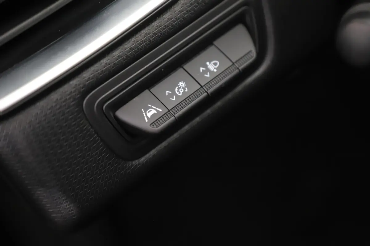 1.0 TCe 90 Equilibre 6-bak Navigatie Carplay Android Airco Cruise Control Rijstrooksensor LED