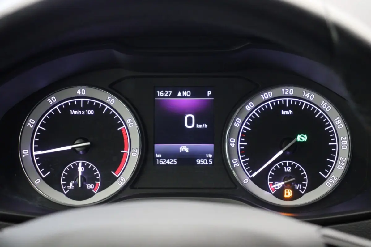 1.5 TSI ACT Business Edition Automaat - Trekhaak, Carplay, Camera, Clima, Stoelverw.