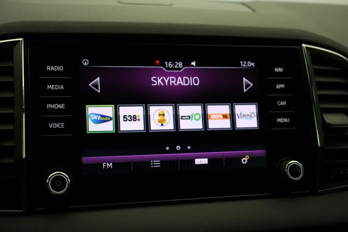 1.5 TSI ACT Business Edition Automaat - Trekhaak, Carplay, Camera, Clima, Stoelverw.