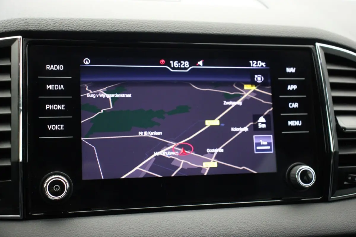 1.5 TSI ACT Business Edition Automaat - Trekhaak, Carplay, Camera, Clima, Stoelverw.
