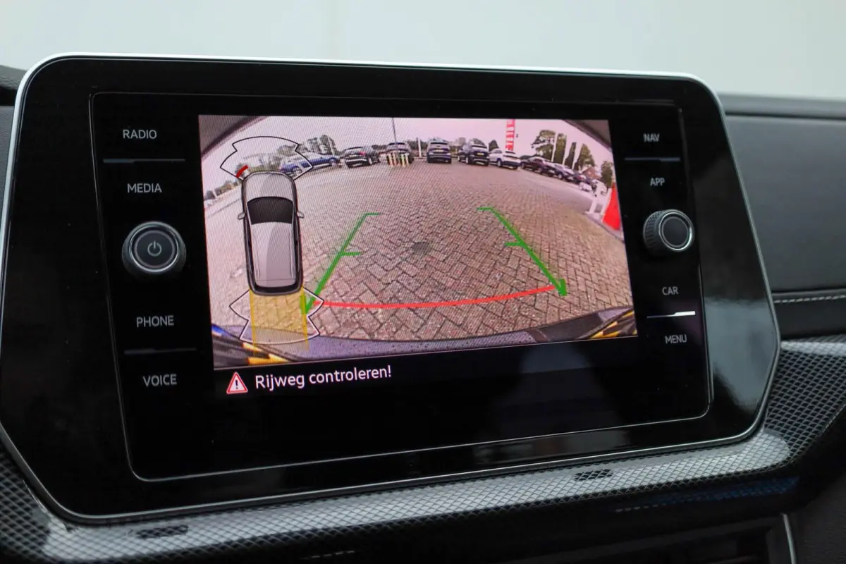 1.0 TSI 115pk DSG R-Line | IQ Matrix LED | Achteruitrijcamera | Navigatie | Stoelverwarming
