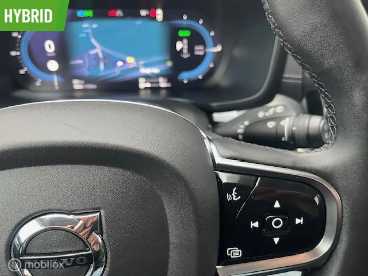 2.0 T6 Plug-in hybrid AWD Ultimate Dark