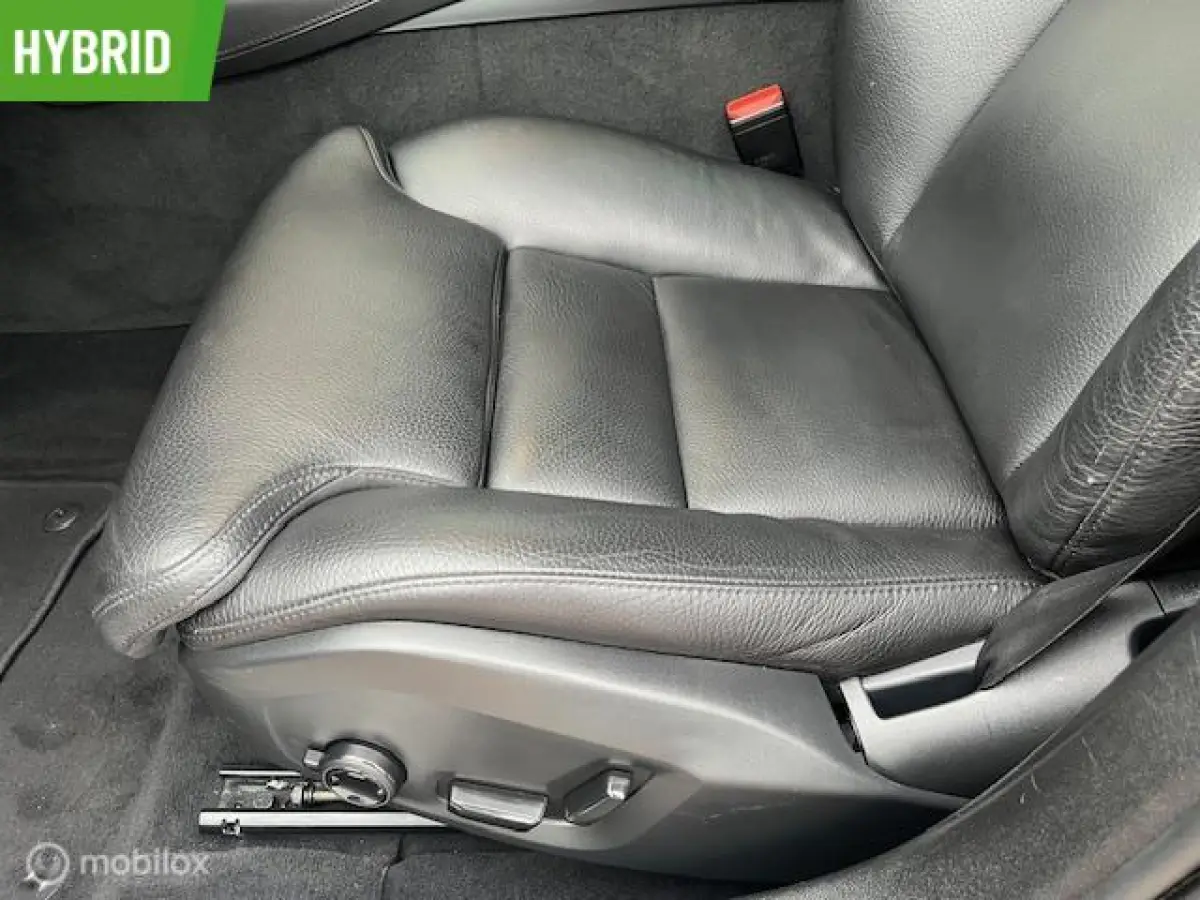 2.0 T6 Plug-in hybrid AWD Ultimate Dark