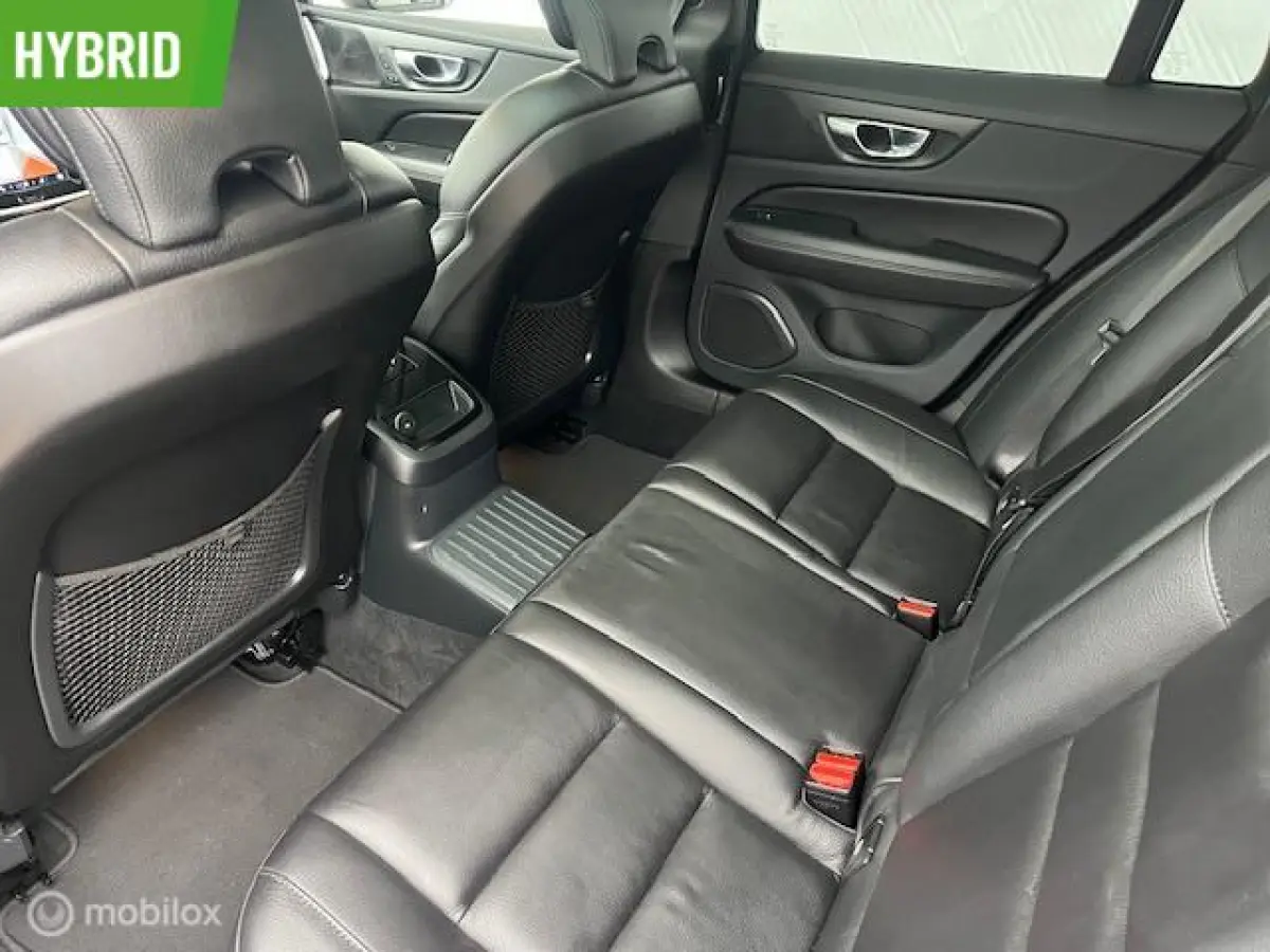 2.0 T6 Plug-in hybrid AWD Ultimate Dark