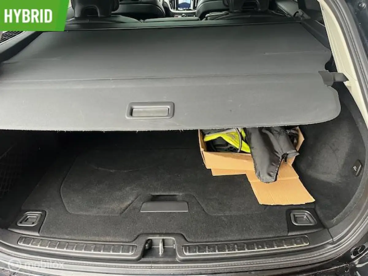 2.0 T6 Plug-in hybrid AWD Ultimate Dark