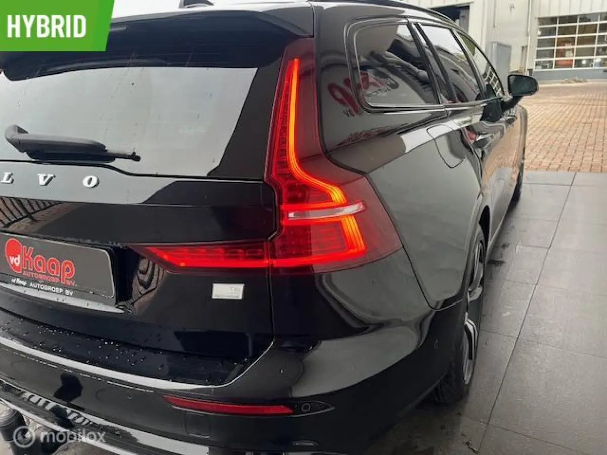 2.0 T6 Plug-in hybrid AWD Ultimate Dark