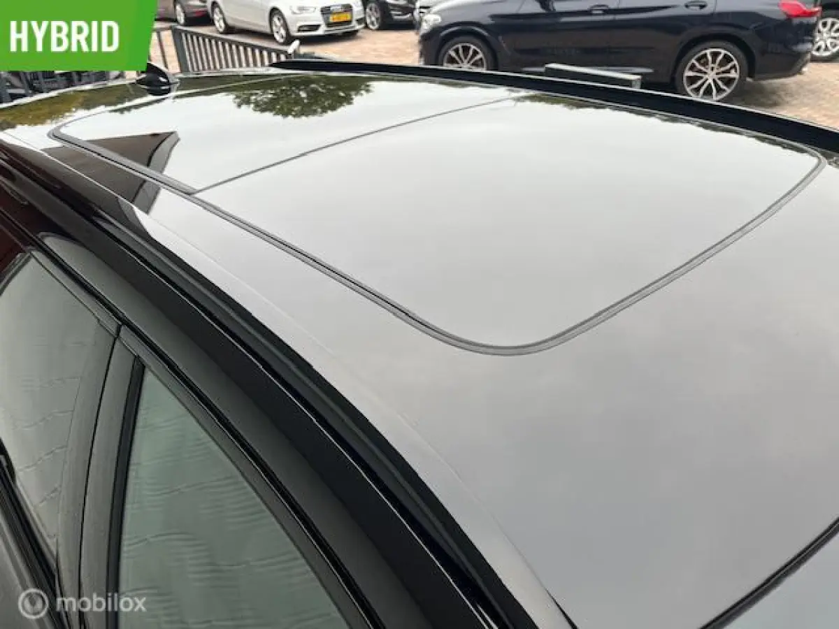 2.0 T6 Plug-in hybrid AWD Ultimate Dark