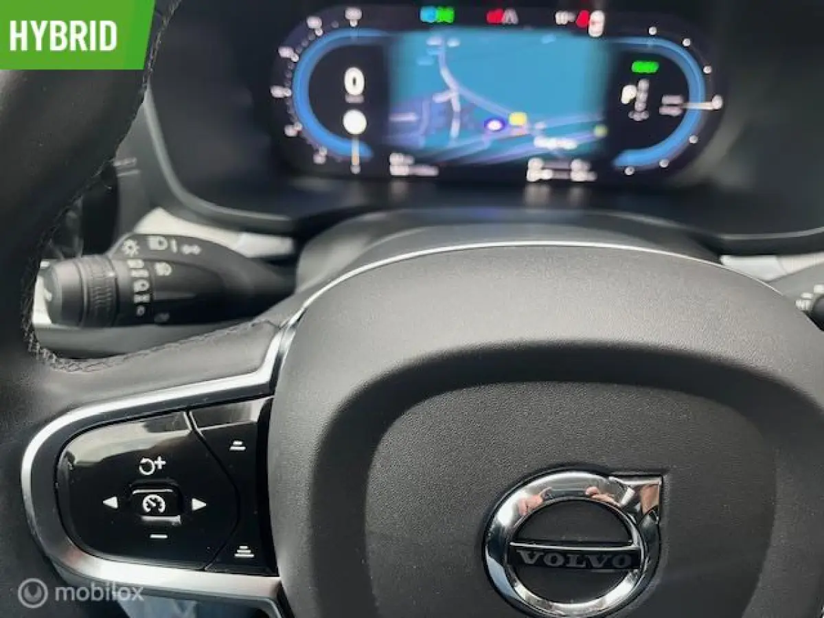 2.0 T6 Plug-in hybrid AWD Ultimate Dark