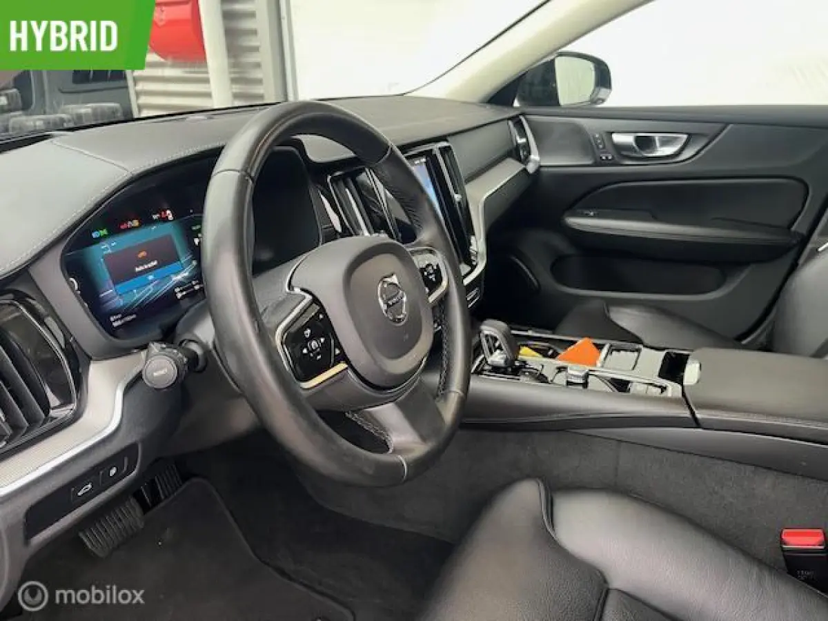 2.0 T6 Plug-in hybrid AWD Ultimate Dark